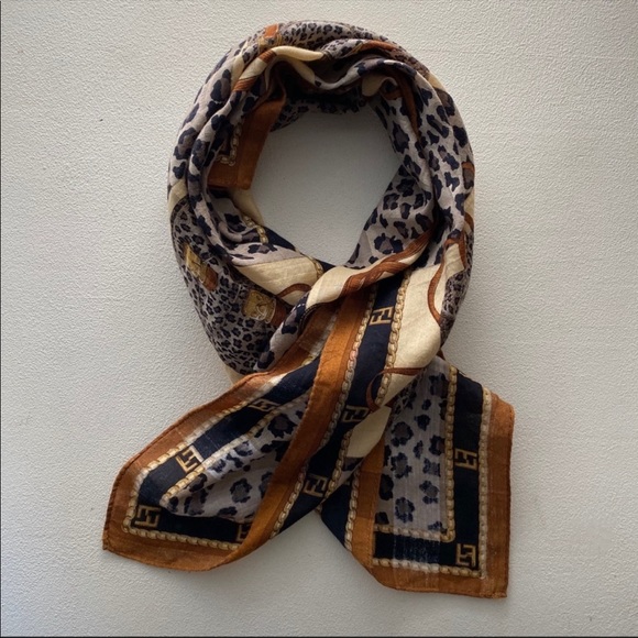 fendi leopard print scarf